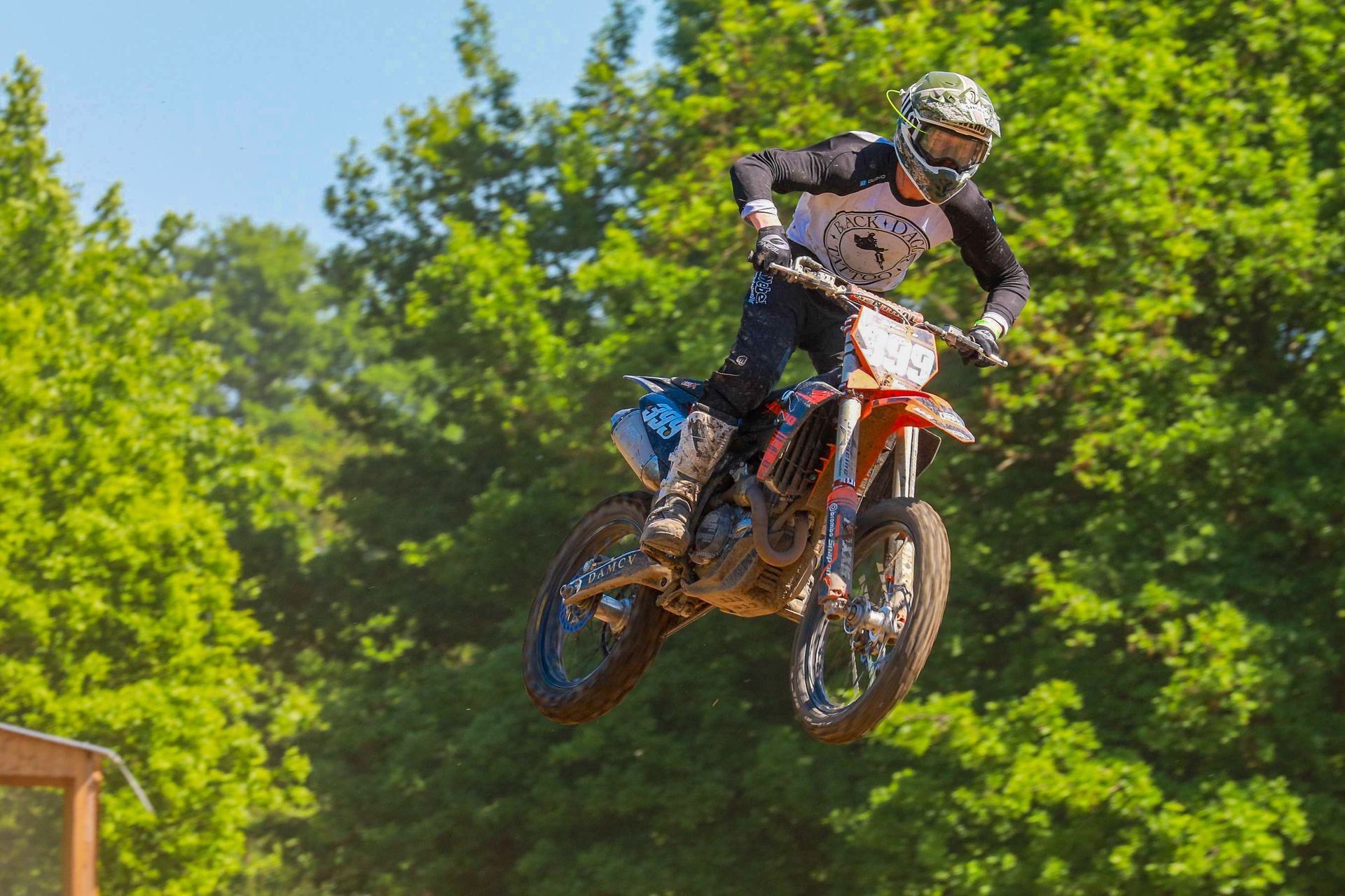 Phil Niklas Loeb (#208) - Sieger MX1 Battle 2025 auf dem Eyller-Berg-Kurs.