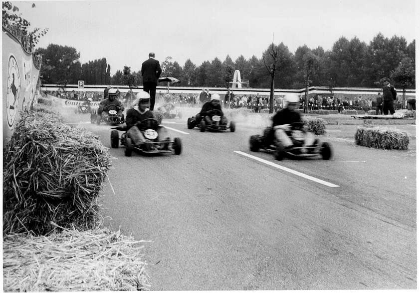 Start zum GoKart-Rennen am Pappelsee 1966.