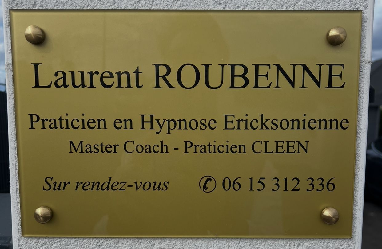 La plaque qui marque votre premier pas vers le changement. La plaque qui marque votre premier pas vers le changement.