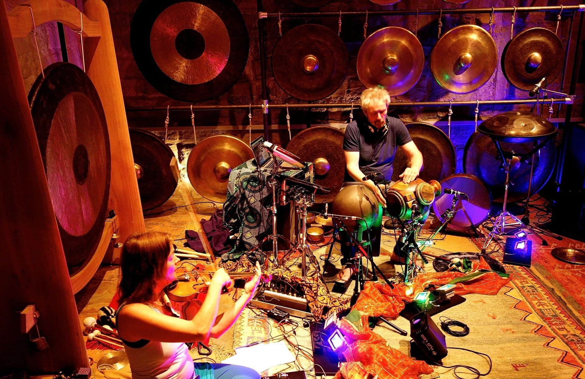 Flordelavida in Bern Klangkeller