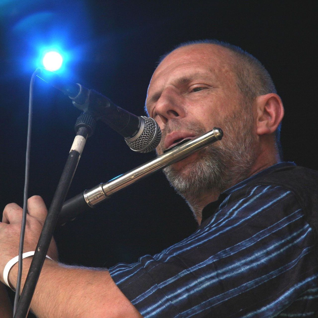 Ullip - official Homepage - Percussion drives Emotions