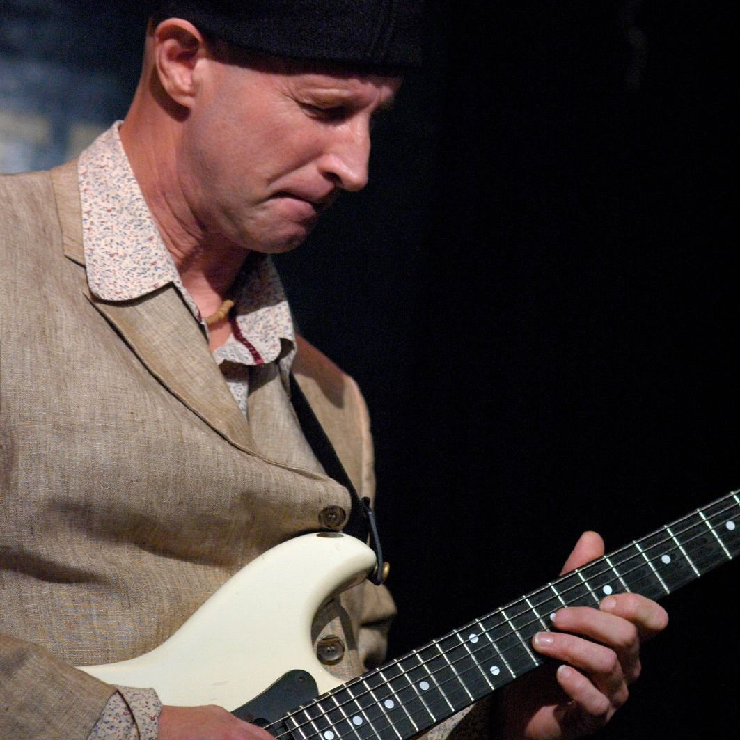 Ullip & Craven Punk meets Classic