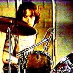 Ullip - Percussion drives Emotions - official Homepage