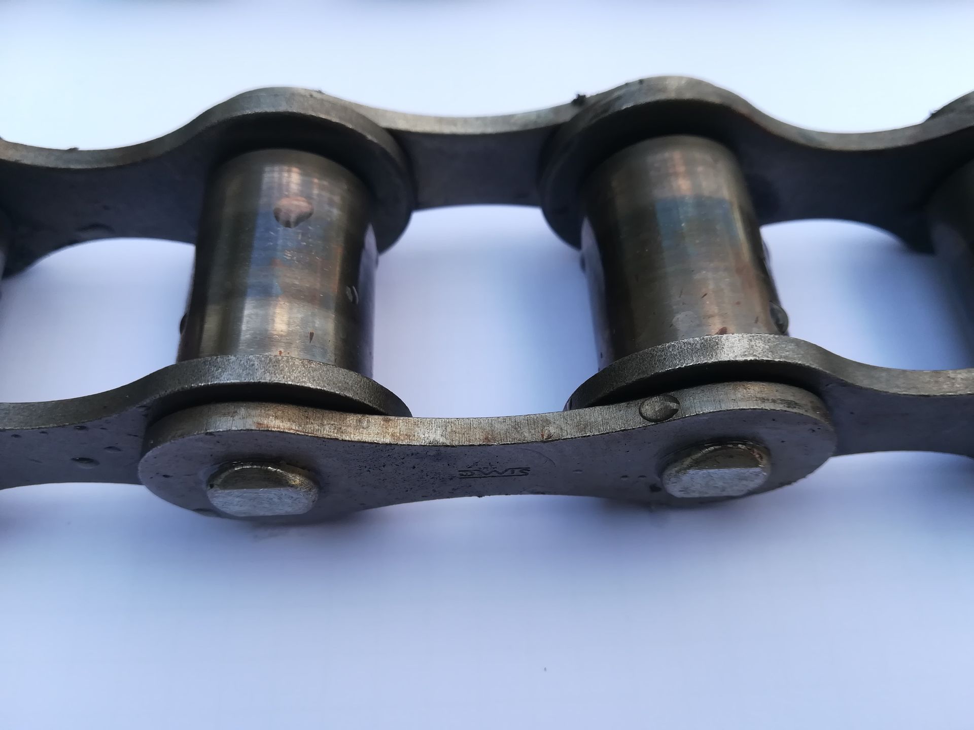 Rollenkette 12B-1 nach der Reinigung Rollenkette 12B-1 nach der Reinigung