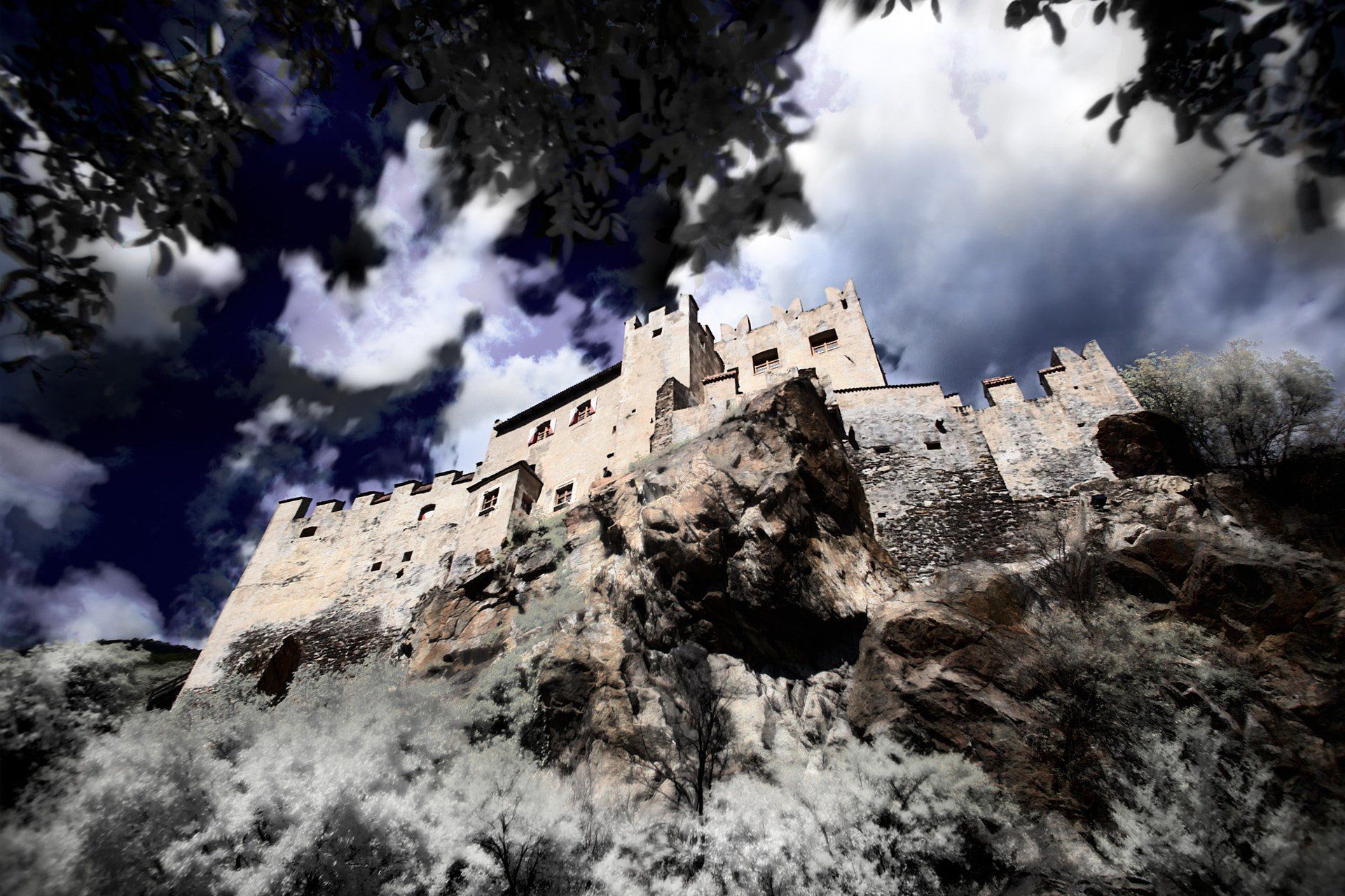 castellbello castellbello