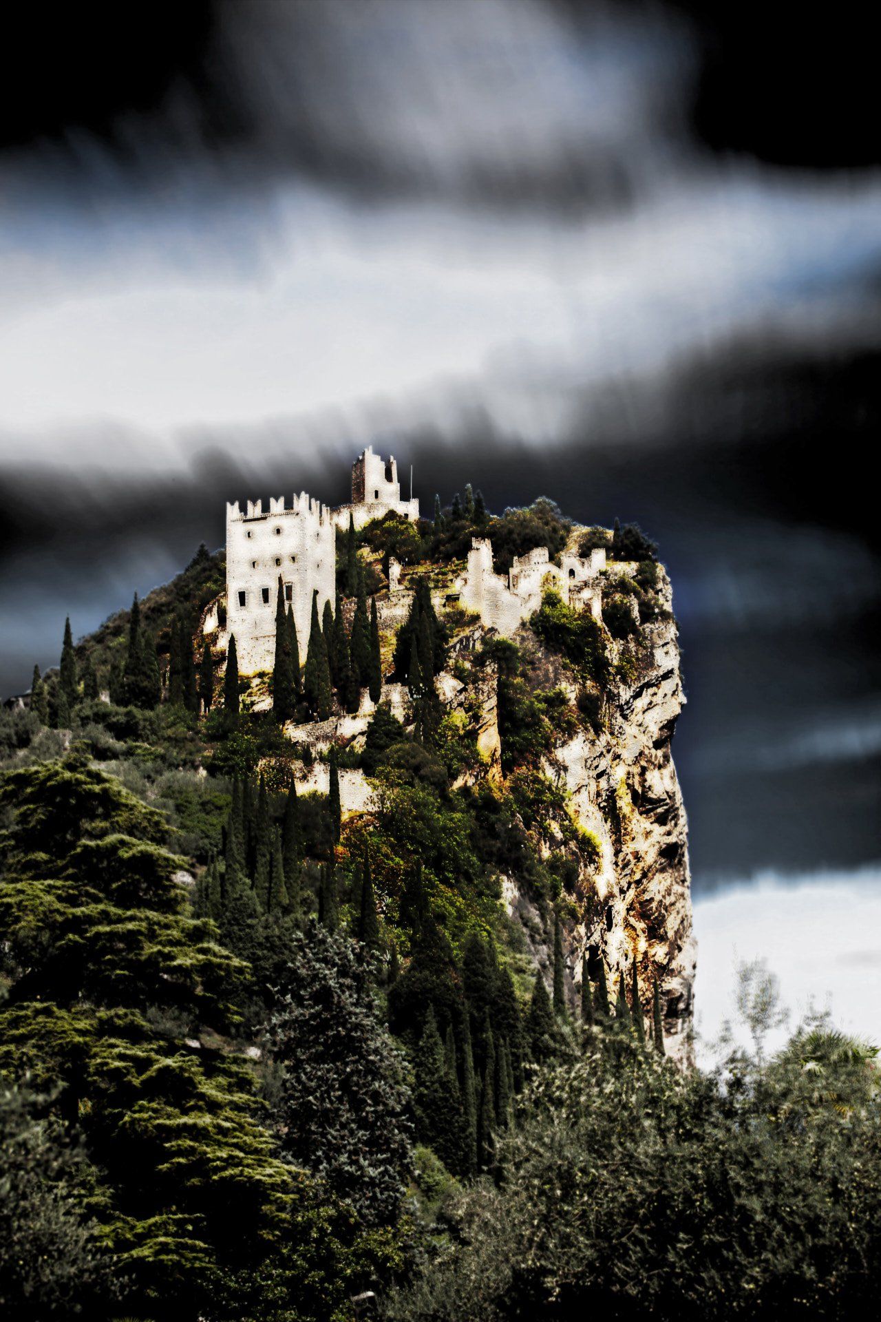 castello_di_arco castello_di_arco