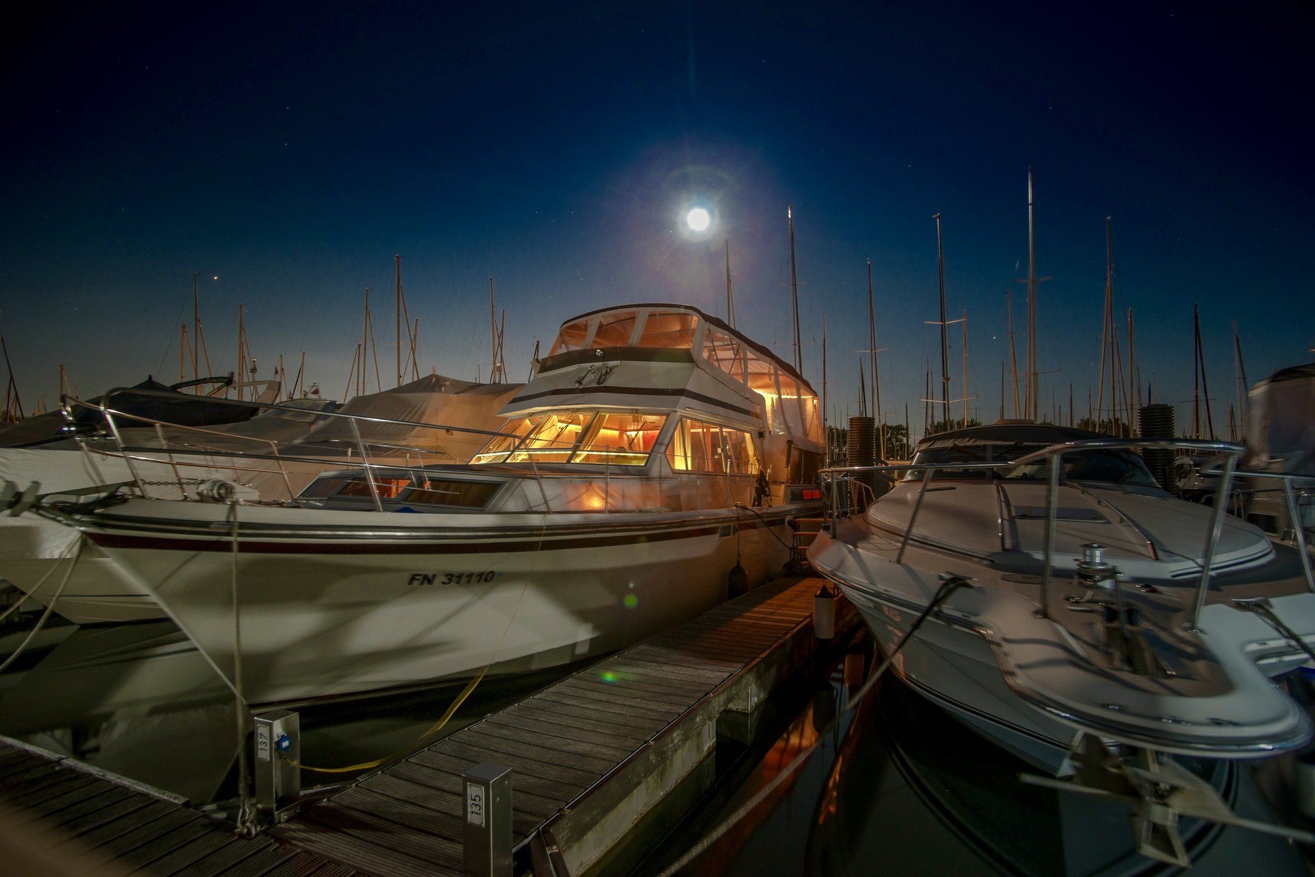 Bodensee Motorboot Charter, Bodensee Yachtcharter, Heiratsantrag Bodensee, Dinner for 2 Bodensee