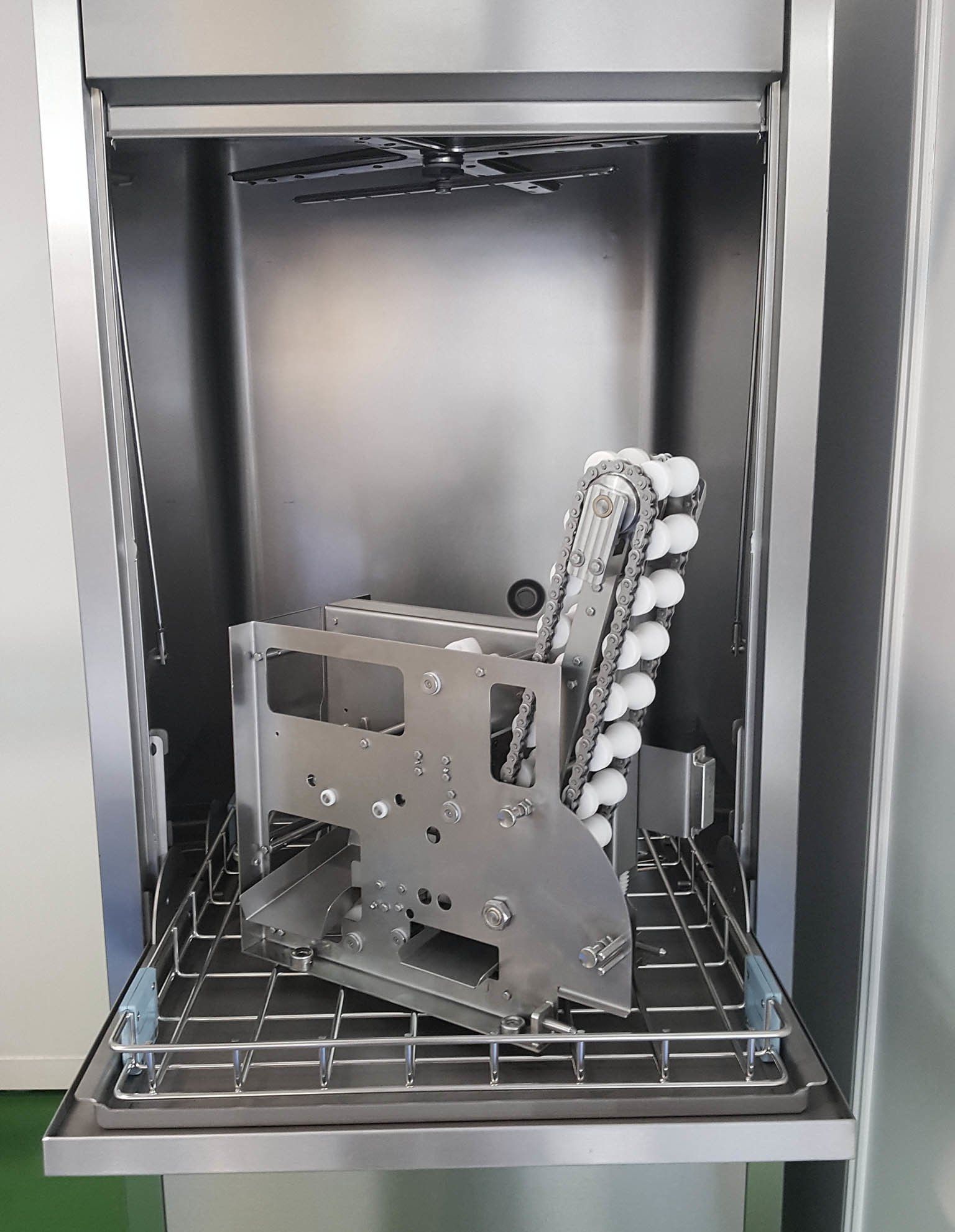 Eieraufschlagmaschine in Spülmaschine