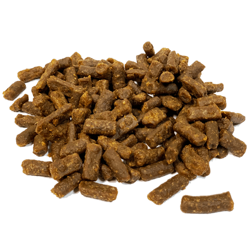 Das Bild zeigt eine Auswahl an Snacks von Dinner for Cats