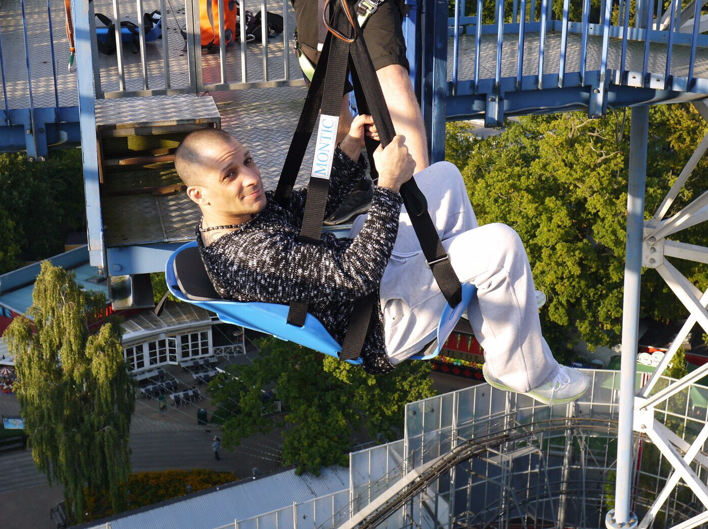 CFF free fall harness