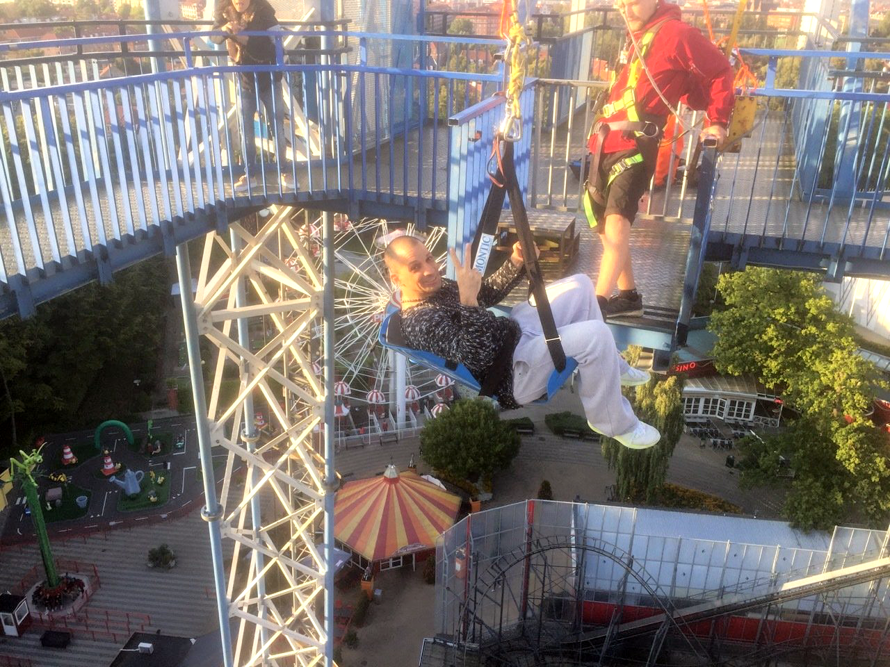 Free fall before release