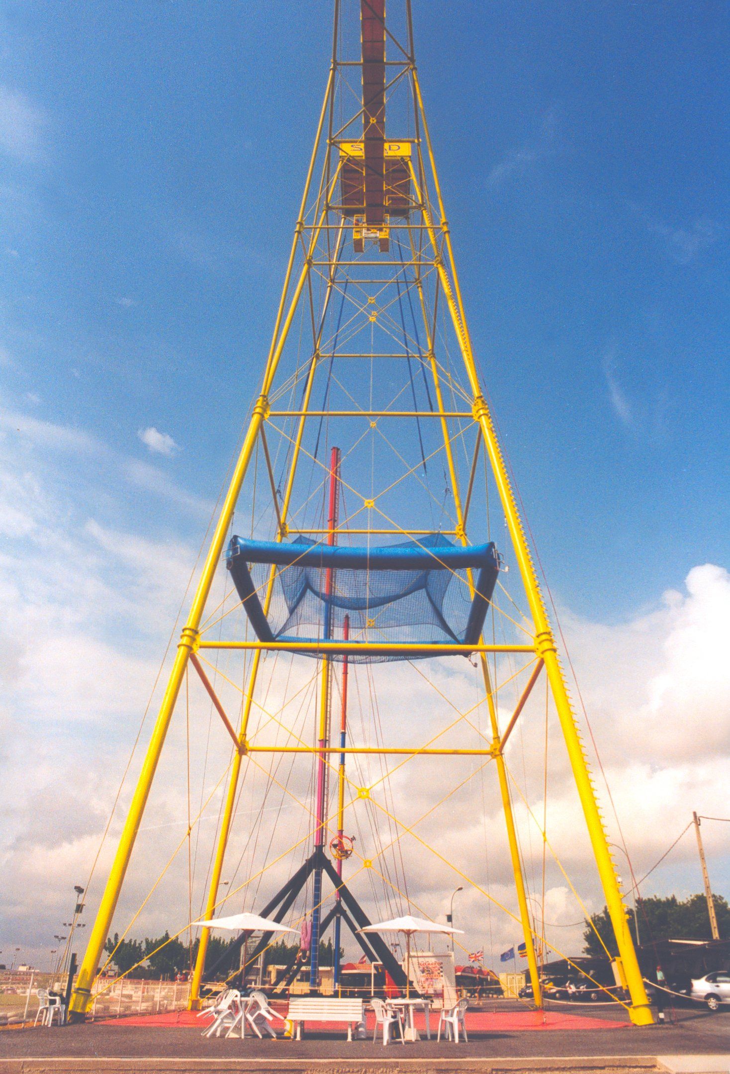 SCAD free fall tower with bungee ramp