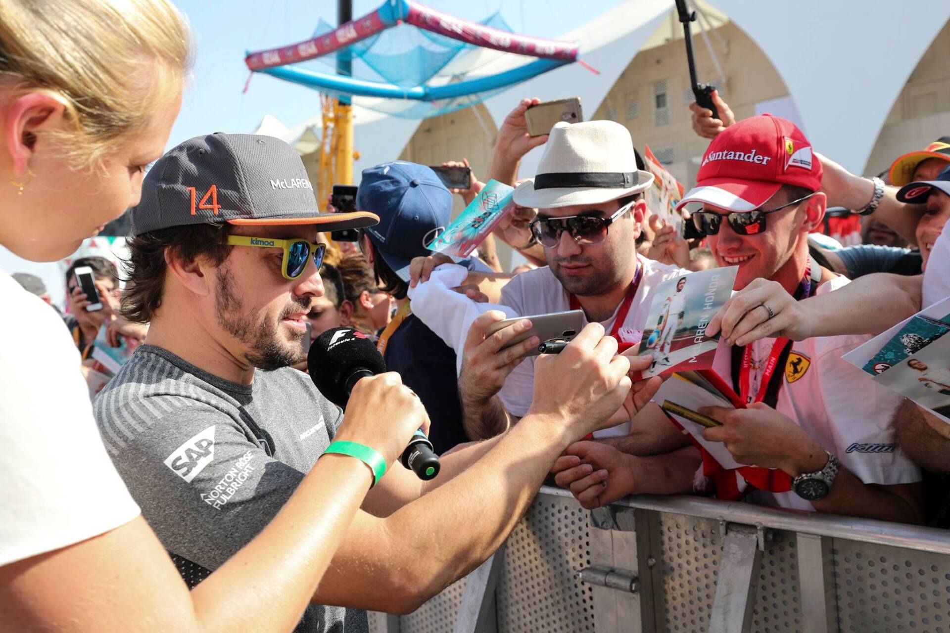 SCAD free fall at Forumal1 with Alsono