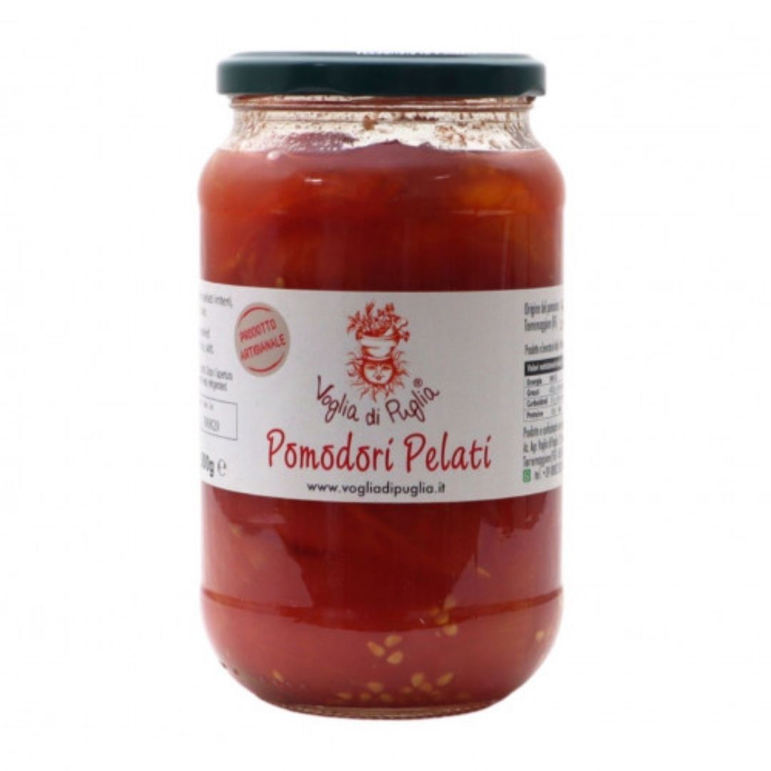 Pomodori Pelati Pugliesi Voglia Di Puglia Pomodori Pelati Di Categoria Superiore 500 Grammi Pomodori Pelati Di Altissima qualità gastronomica, creato soltanto con metodi tradizionali nessun ausilio di additivi. scottato in acqua bollente viene pelato a mano e invasato intero, ha un acidità naturale una rustica essenza di pomodoro fresco. Ingredienti: Pomodori Pelati Pugliesi, Succo Di Pomodoro, Sale.