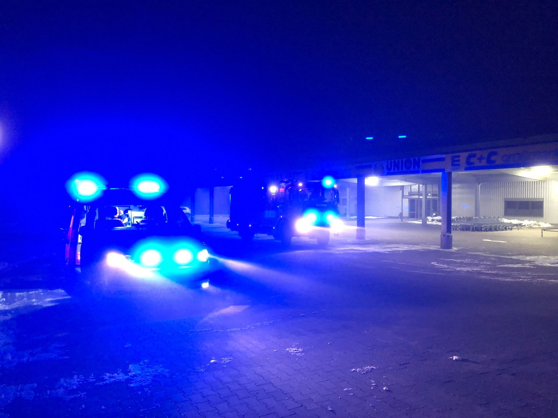 ELW1 und LF 20/16 Feuerwehr Petersberg-Mitte im Einsatz Foto: E. Schwiesow