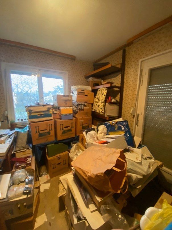 Messie/Haus eines der Zimmer Vorher