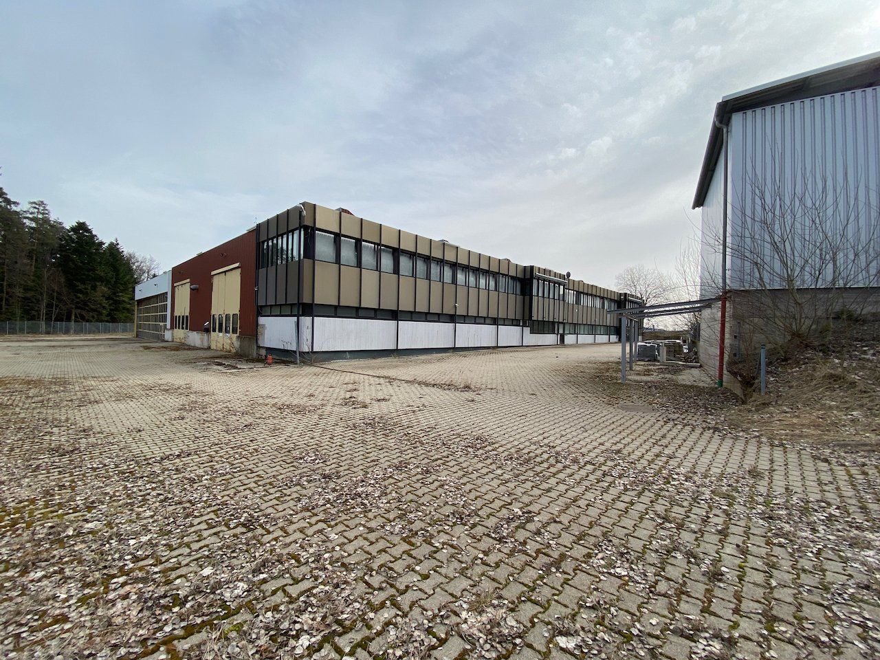 Lagerräumung jeder Art und Größe mit den Badenrümplern Lagerräumung jeder Art und Größe mit den Badenrümplern