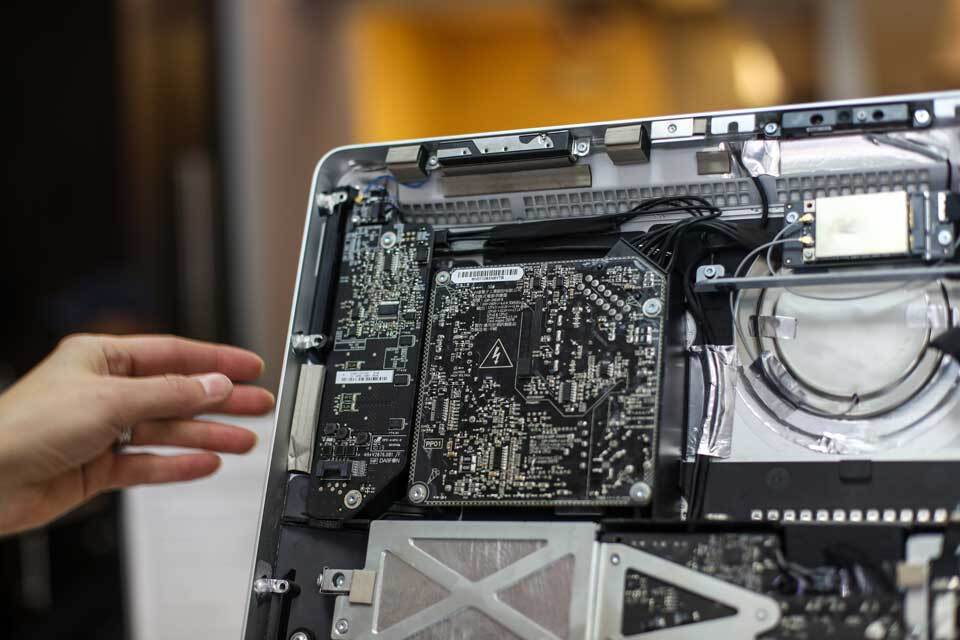 Replacing iMac power supply to resolve startup issues