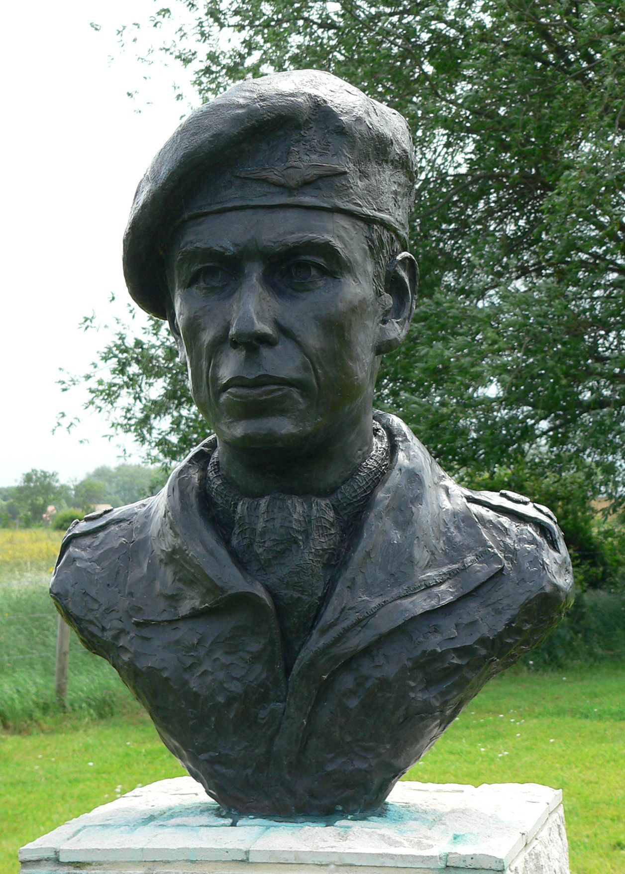 Bust of Lt Col Terence Otway