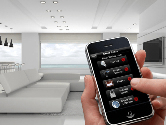 Celular o smartphone con aplicación para controlar persianas y cortinas