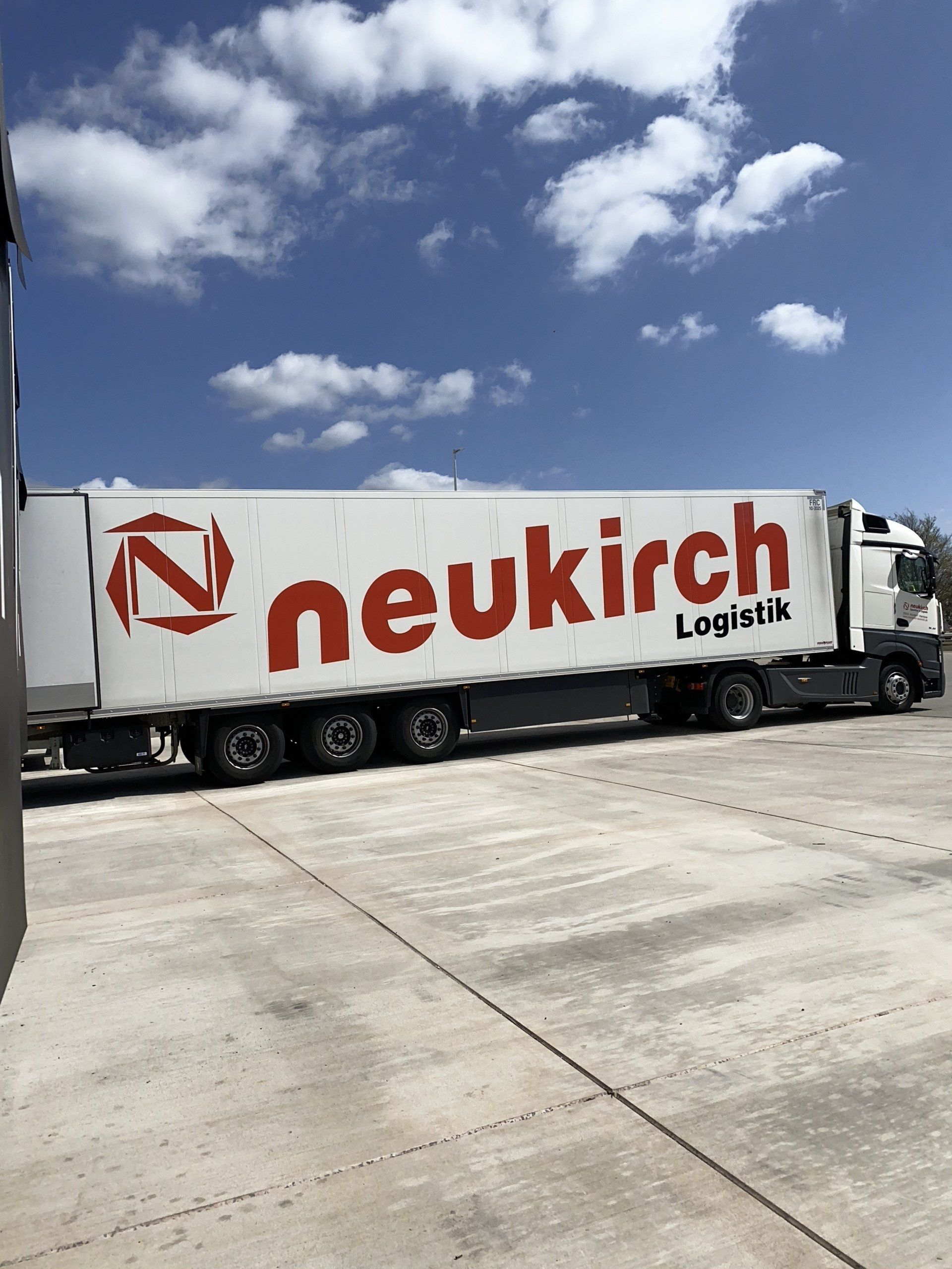 Kühl und Tiefkühl Auflieger