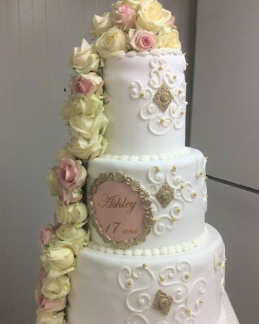 Wedding cake anniversaire