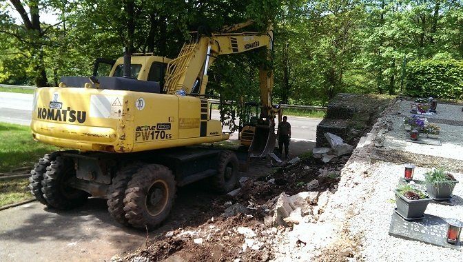 Gabionen Mauer Stützmauer Baggerarbeiten Bardenbach