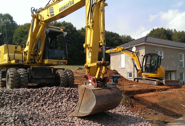 Bagger Erdarbeiten Aushub Wadern Noswendel