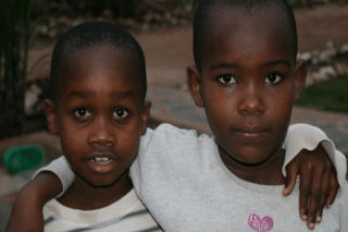 Kinder im Makembar Waisenhaus in Ukunda (Kenia)