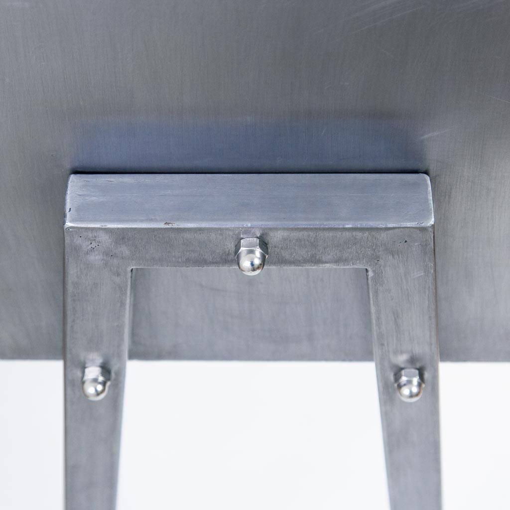 Pied de la Console, largeur 4cm Sohô Gros plan 2