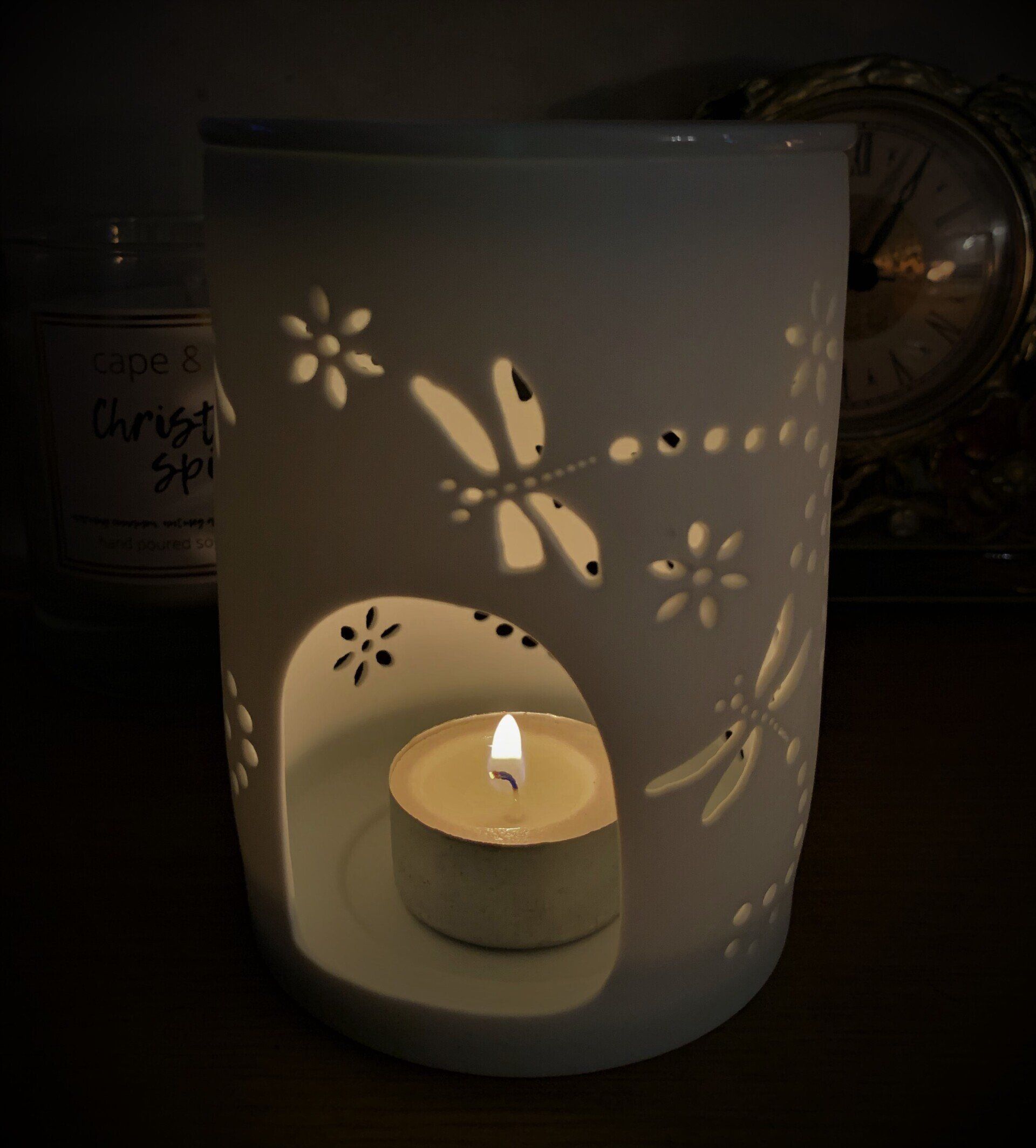 Dragonfly patterned wax warmer