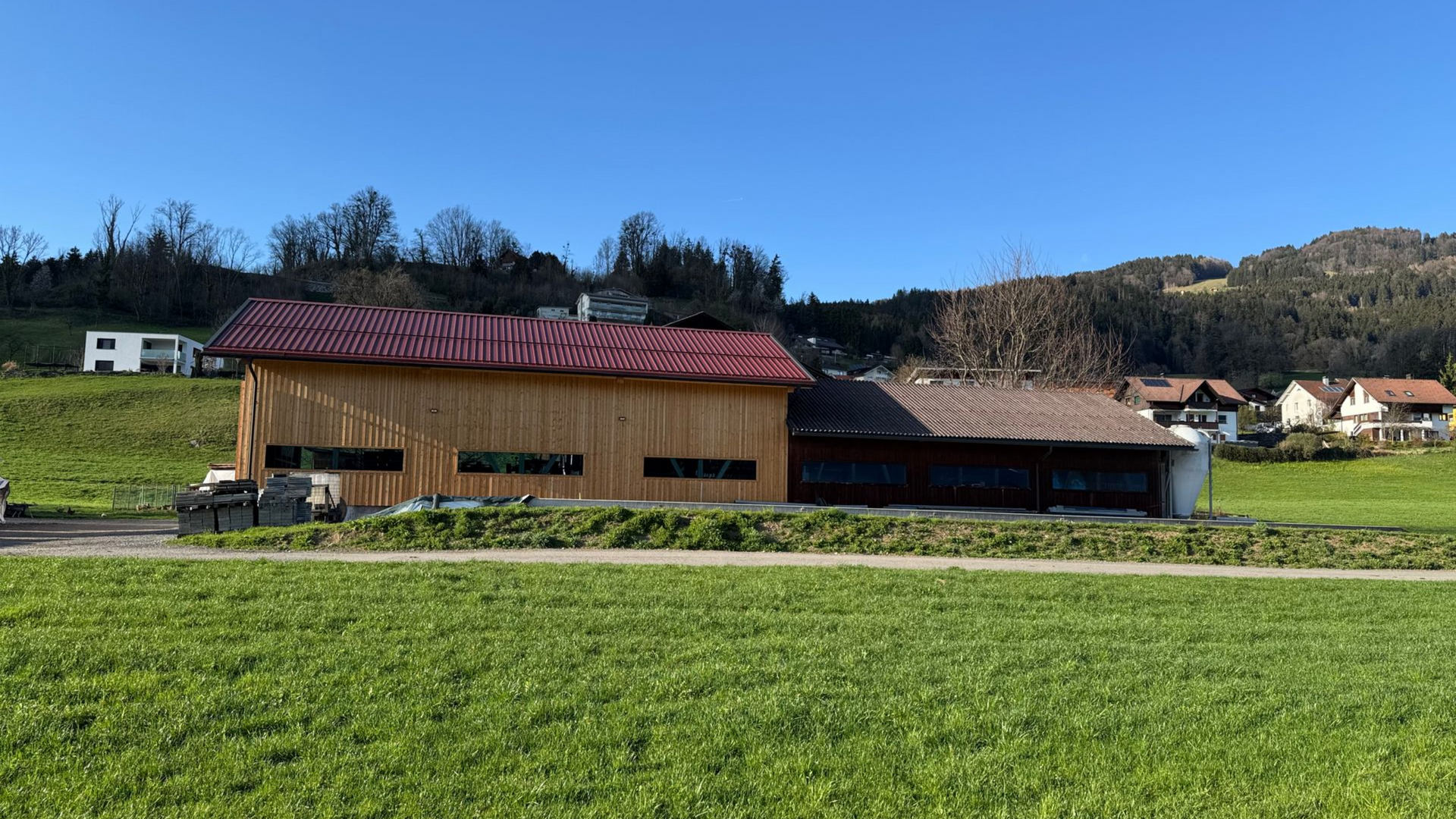 Zubau zweihäusiger Liegeboxenlaufstall