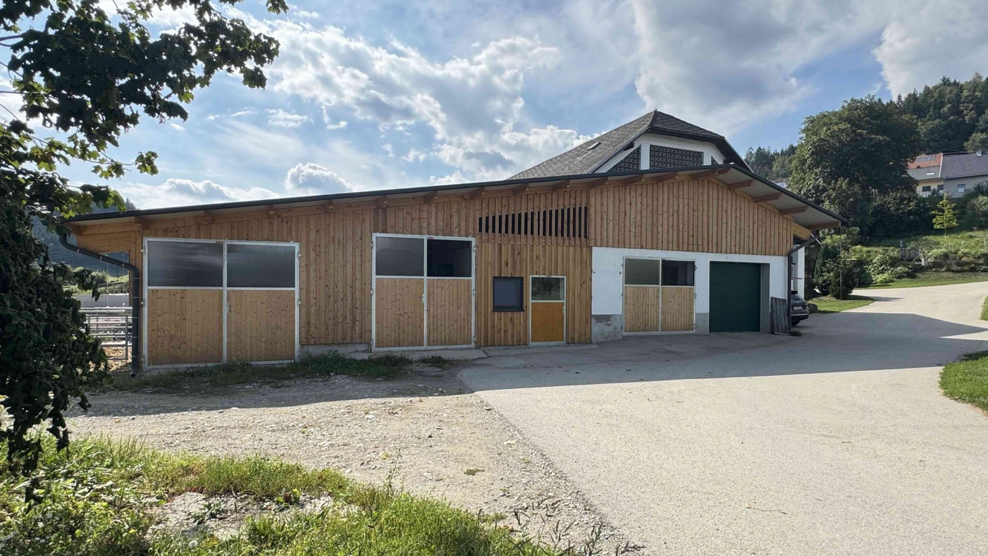 Zubau zweihäusiger Liegeboxenlaufstall