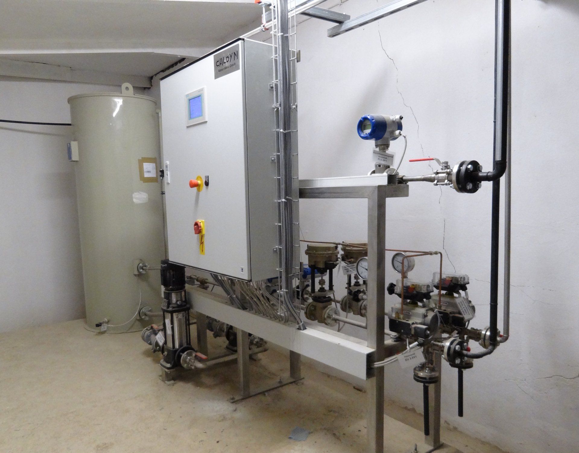 Estación de regulación de flujo para sistema SNCR (planta cementera en Alemania)