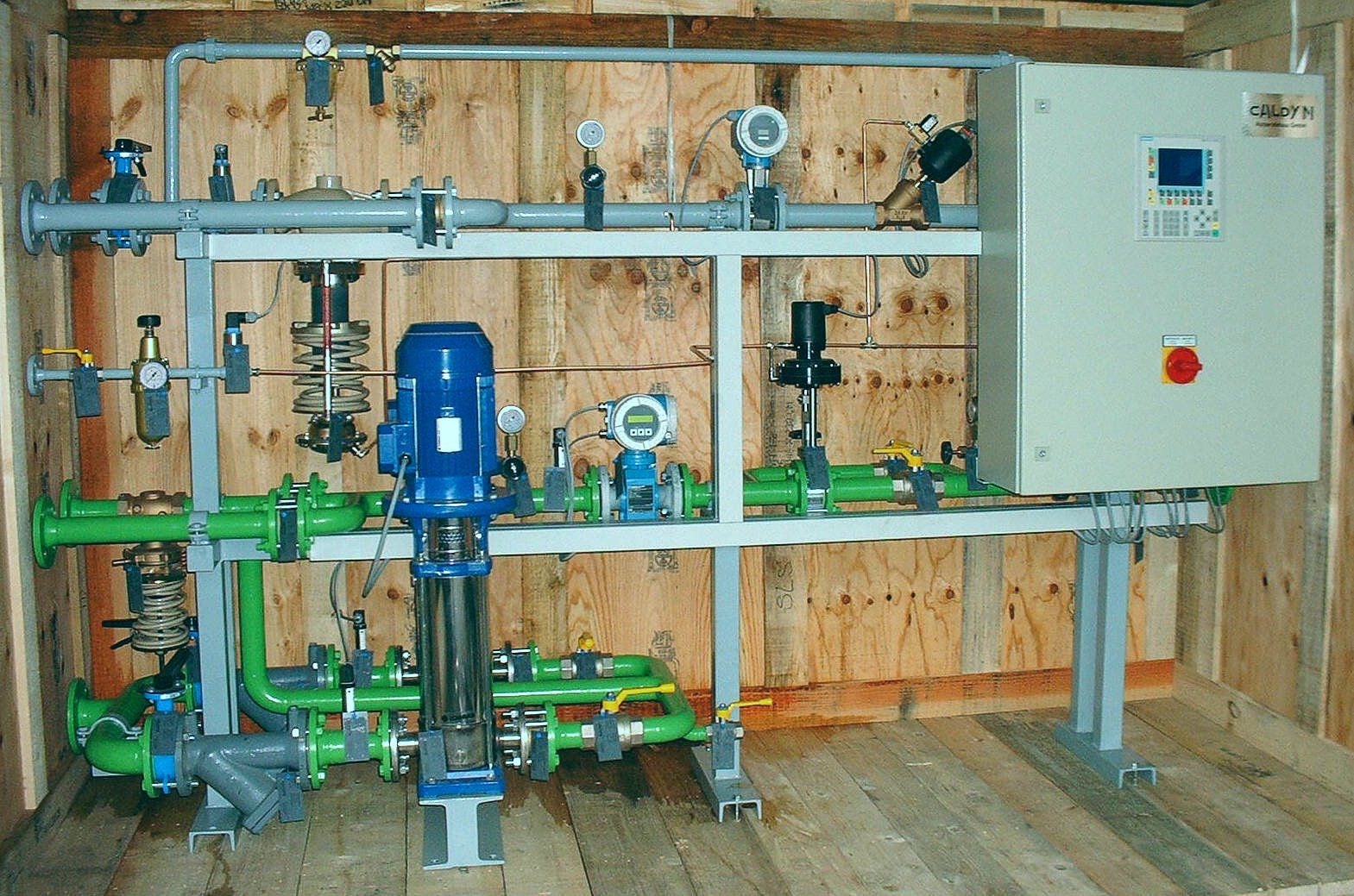 Pump- and regulating station for quenching system