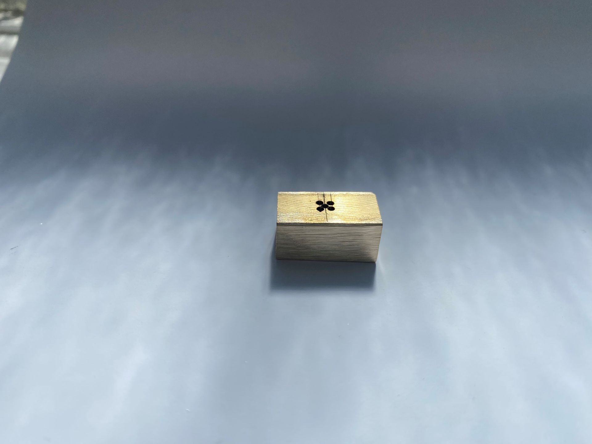 pinned component with 0.25mm pin protrusion, pinned product