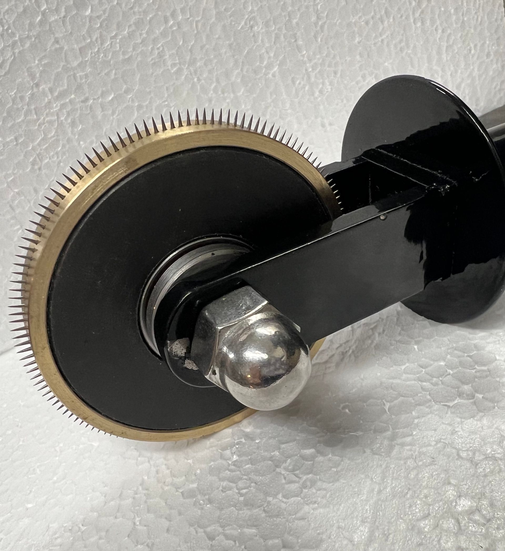 single row handheld perforator