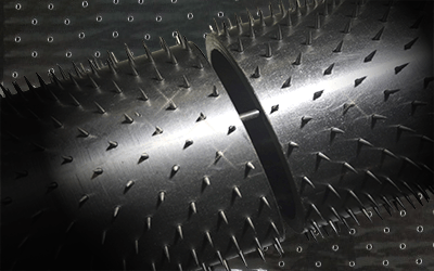 Interlocking spiked roller sleeves