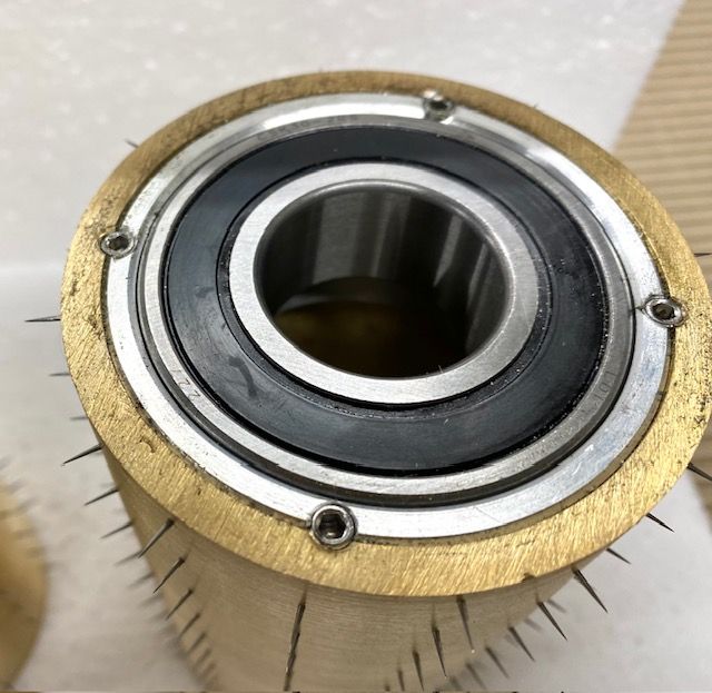 Smaller roller shaft solution