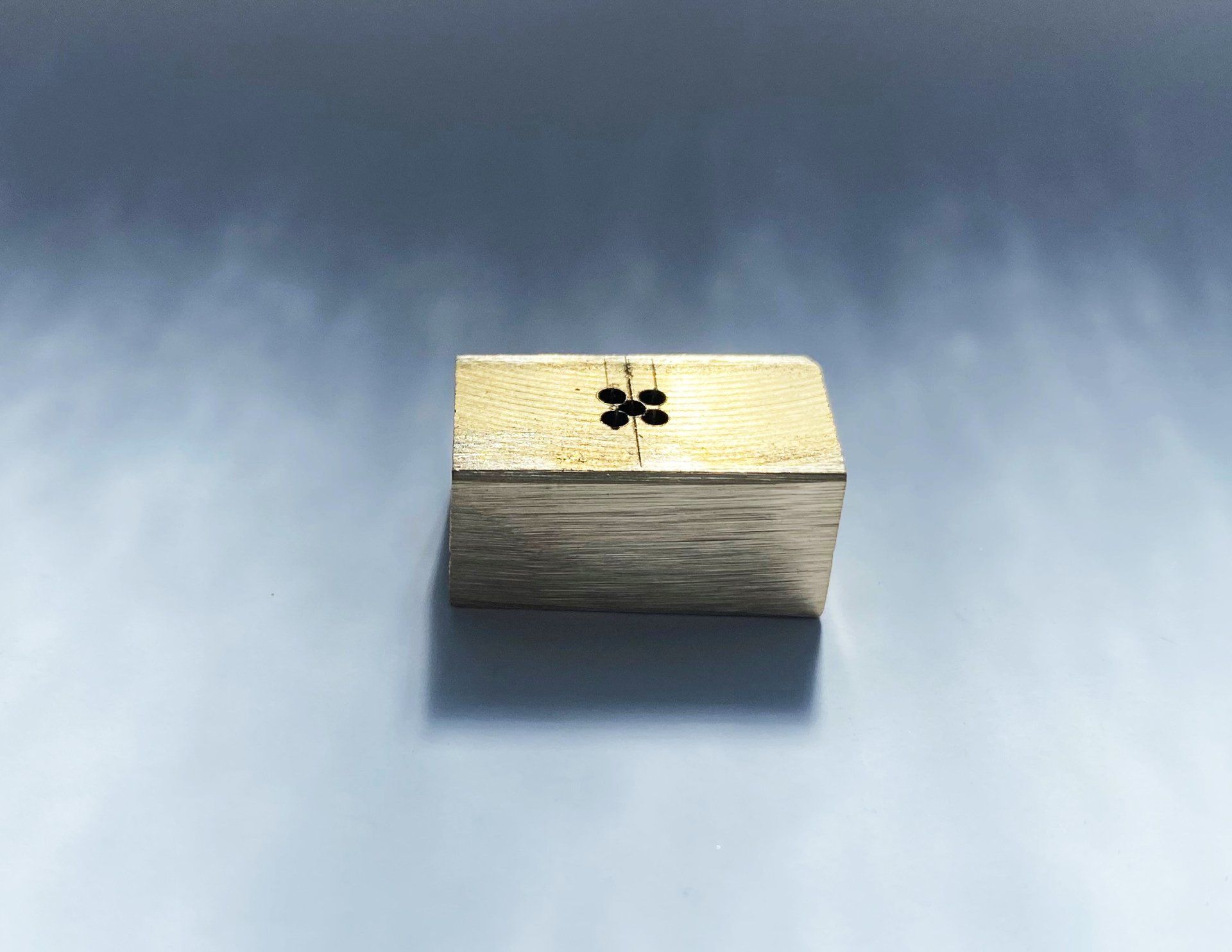 pinned component, pinned product