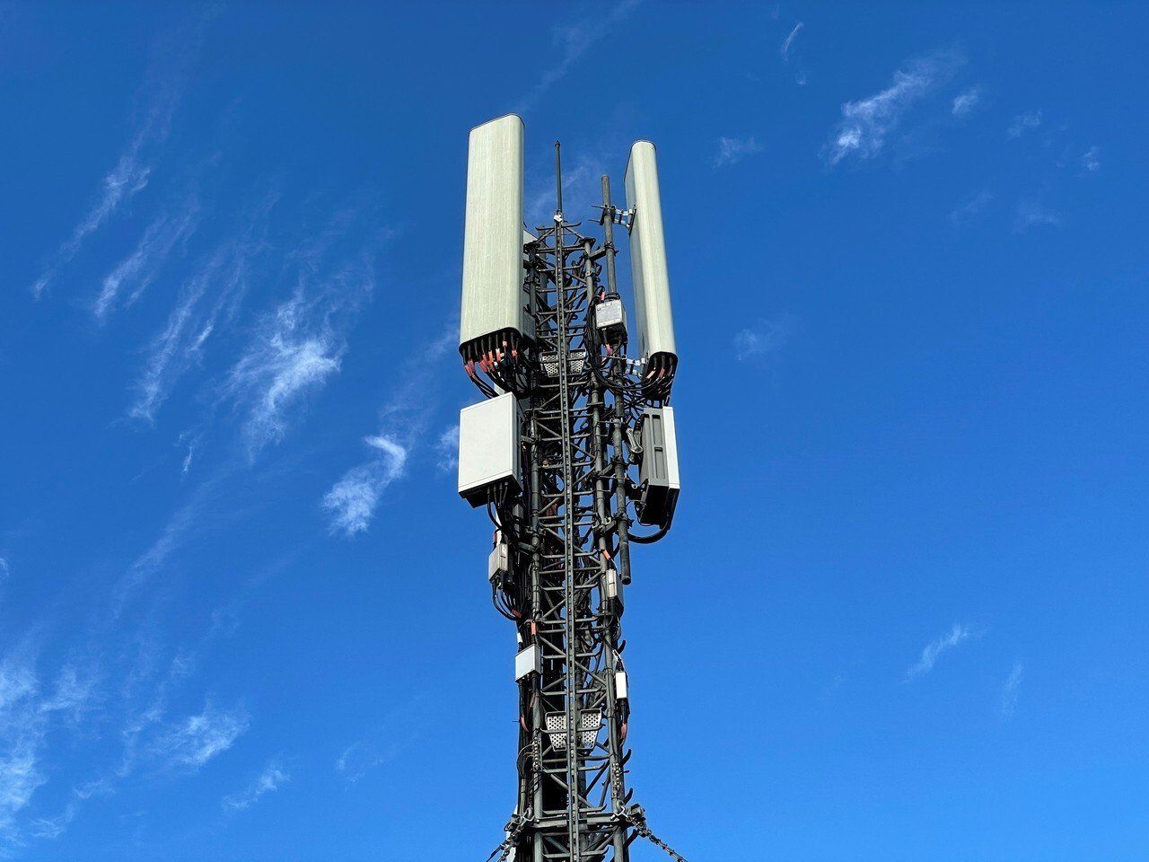 Comment mesurer les ondes électromagnétiques basses et hautes fréquences?