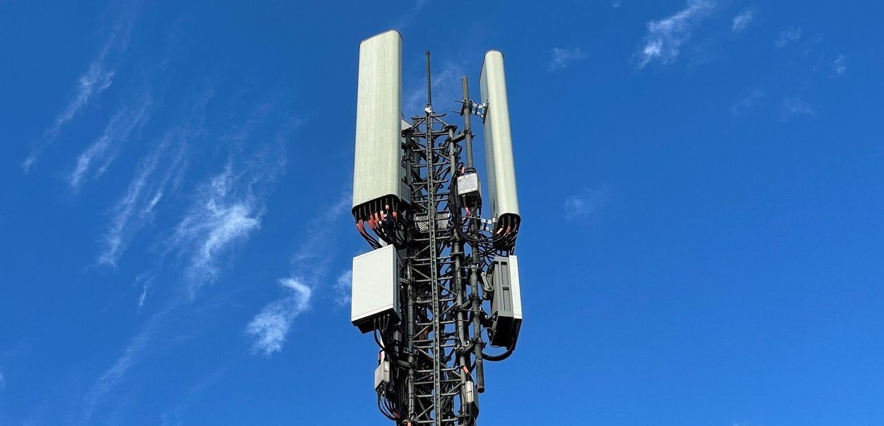 Antennes relais de téléphonie mobile 4G et 5G. Antennes relais de téléphonie mobile 4G et 5G.