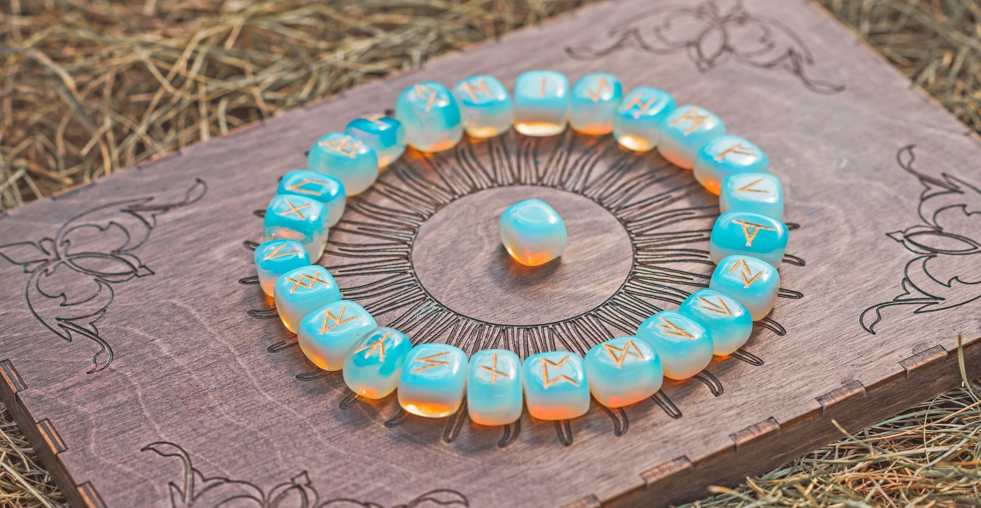 Runen, Runensteine, Symbole