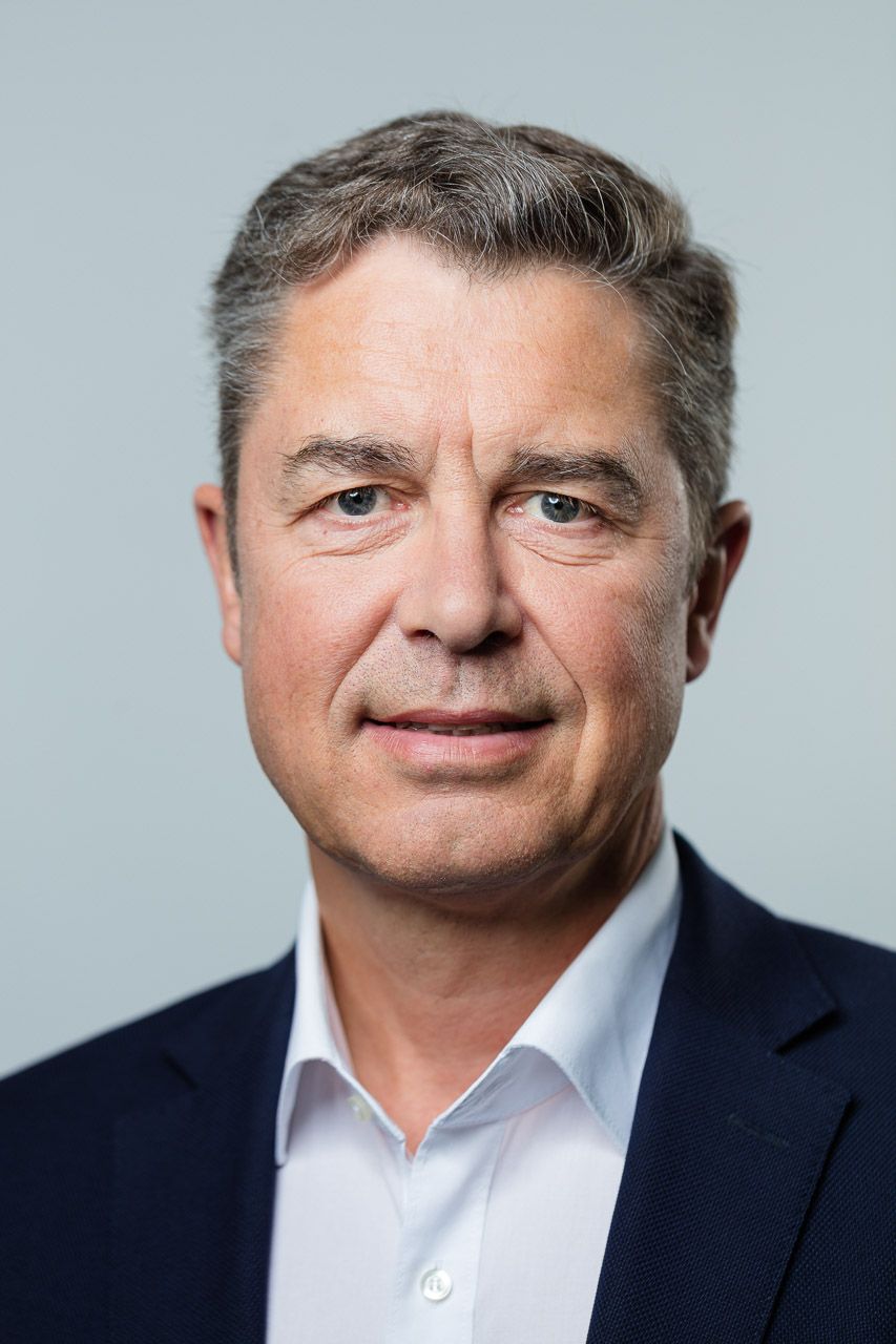 Reisesicherheit: Interview mit Dr. med. Stefan Eßer von International SOS zum Thema „(Sicherheits-)Risiken durch psychische Belastungen bei Entsendungen ins Ausland“ Reisesicherheit: Interview mit Dr. med. Stefan Eßer von International SOS zum Thema „(Sicherheits-)Risiken durch psychische Belastungen bei Entsendungen ins Ausland“