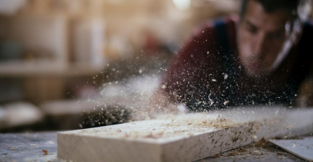Fabricación de un suelos de madera diseñado para suelos radiantes y refrescantes
