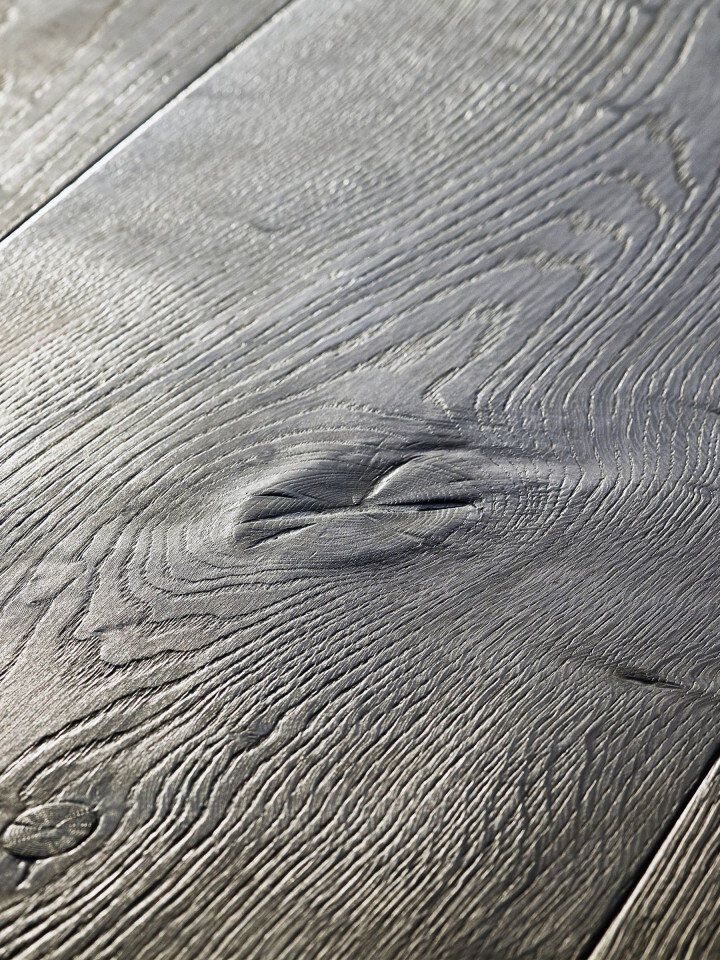 detalle superficie suelos de madera cepillados