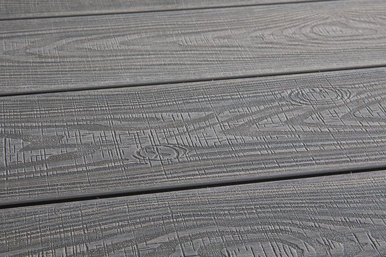 detalle suelo madera exterior antideslizante cepillado