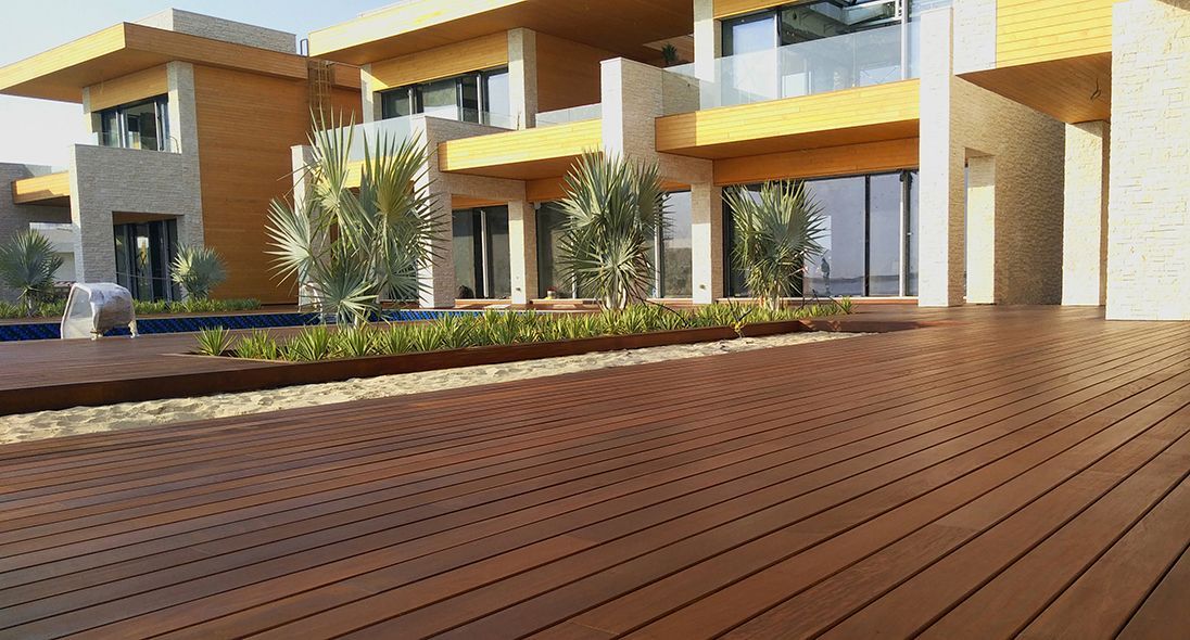 Instalación de Tarima Exterior en Madera Natural de Ipe