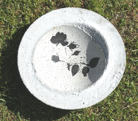 Schale mit Rosenornament Kleinod aus Beton