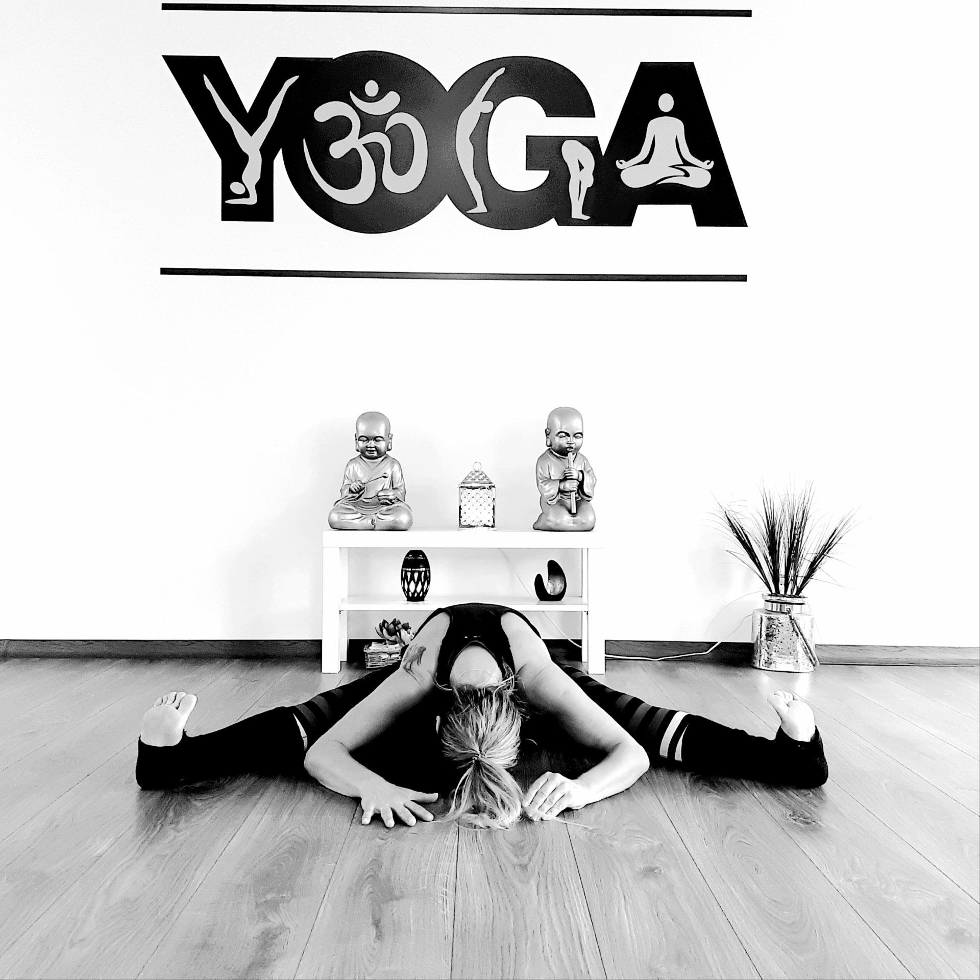 MEHR INFORMATIONEN Hatha Vinyasa Faszienyoga ~ Yoga Sunshine